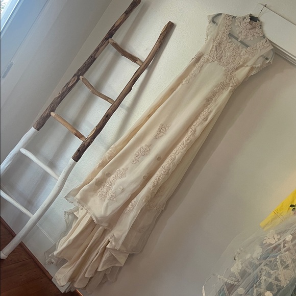 Stunning Vintage High Neck Floral Lace Ivory Wedding Dress XS with Veil - Picture 6 of 16